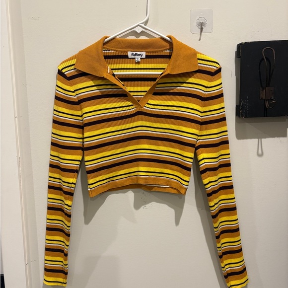 Yellow Cropped Collared Knit - Picture 7 of 8